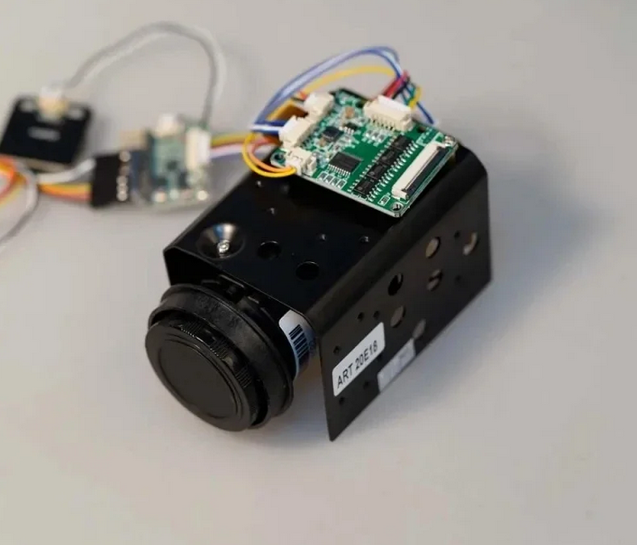 Камера для мультикоптера Foxeer 700TVL CMOS 30-кратный зум ШИМ-управление AHD/CVI/CVBS